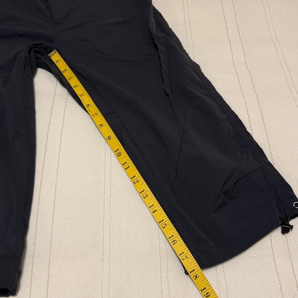 Columbia Capri Pants - Picture 5 of 7
